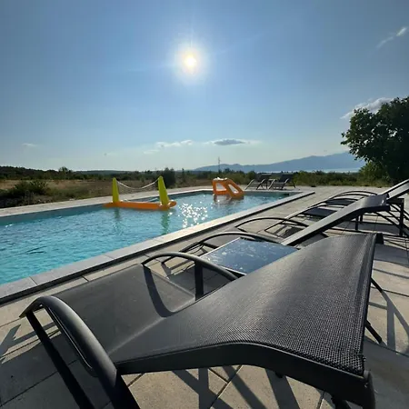 Buško Escape Villa *