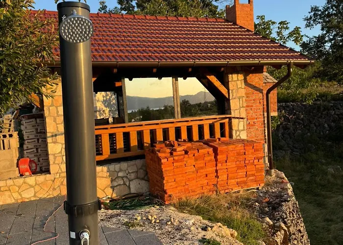 Busko Escape * 托米斯拉夫格拉德